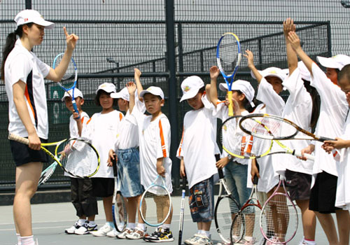“明日之星”青少年网球夏令营南京站开营(图)