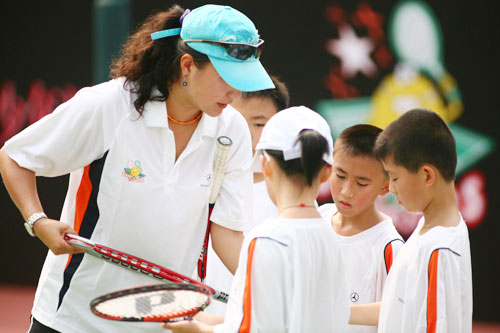 明日之星青少年网球夏令营广州站开拍